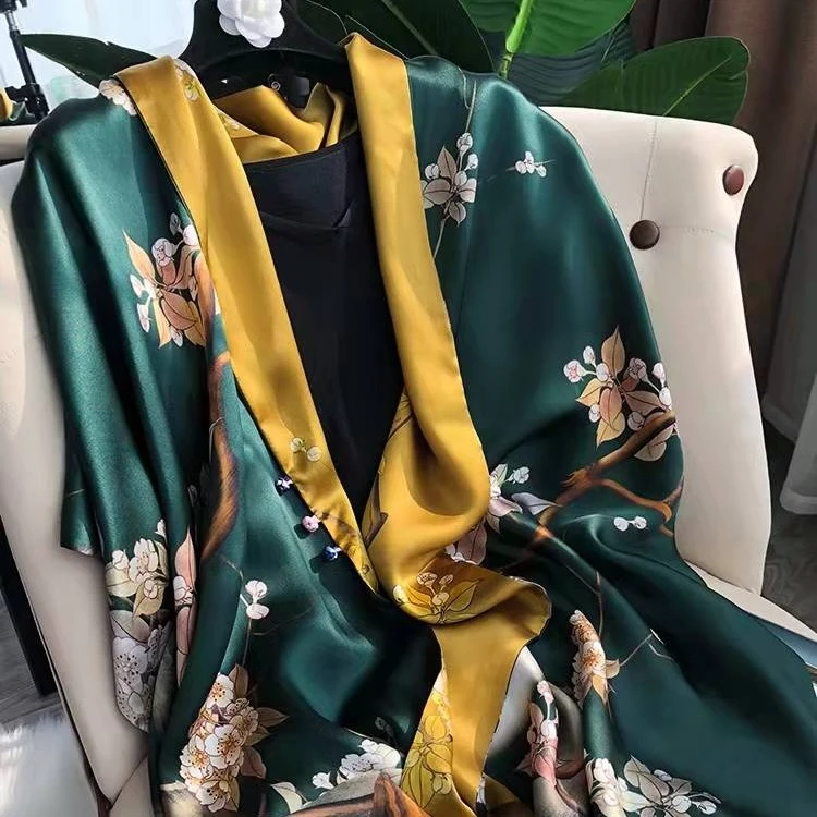 上海故事2025新款175*53cm100%桑蚕丝双层双色盘扣披肩国风雀鸟