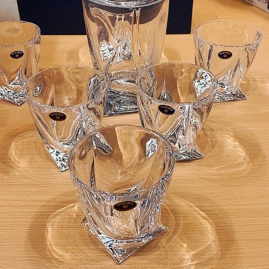 聚鑫中古瓷器杂项如图所示贡**玛