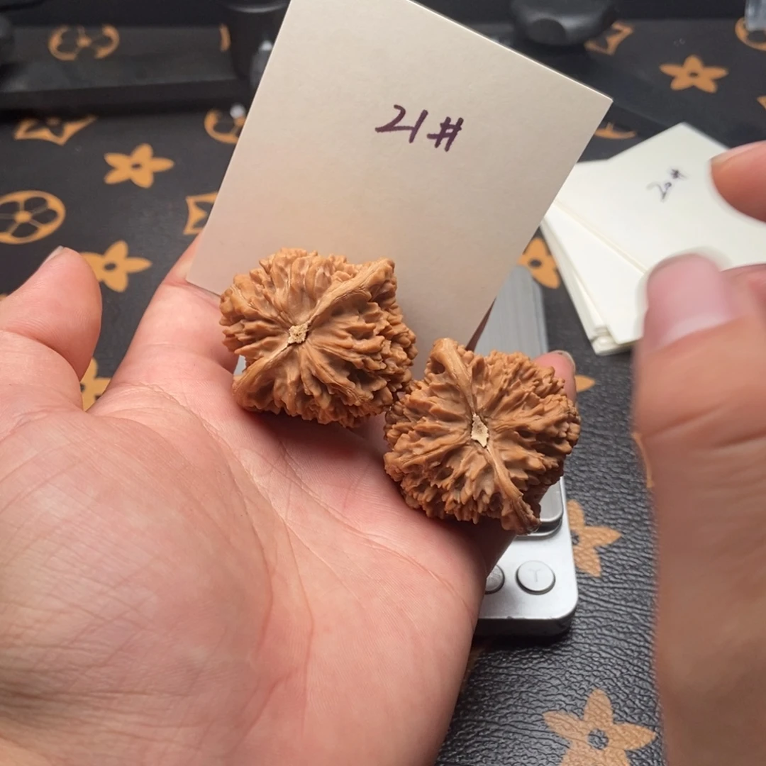 文玩核桃吊坠满天星