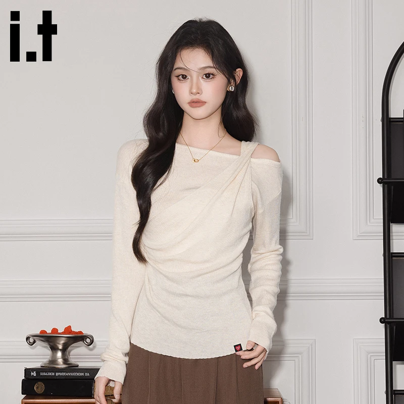 it :CHOCOOLATE米白色洋气露肩针织上衣女2025秋季新款纯欲风T恤
