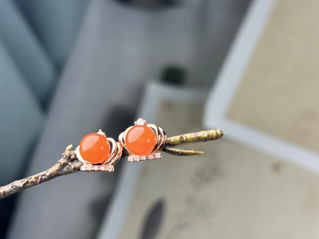 南红保山冰红925银镶嵌耳钉