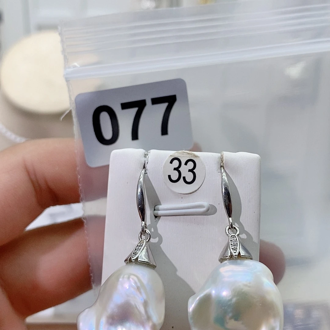 淡水珍珠颈饰合金