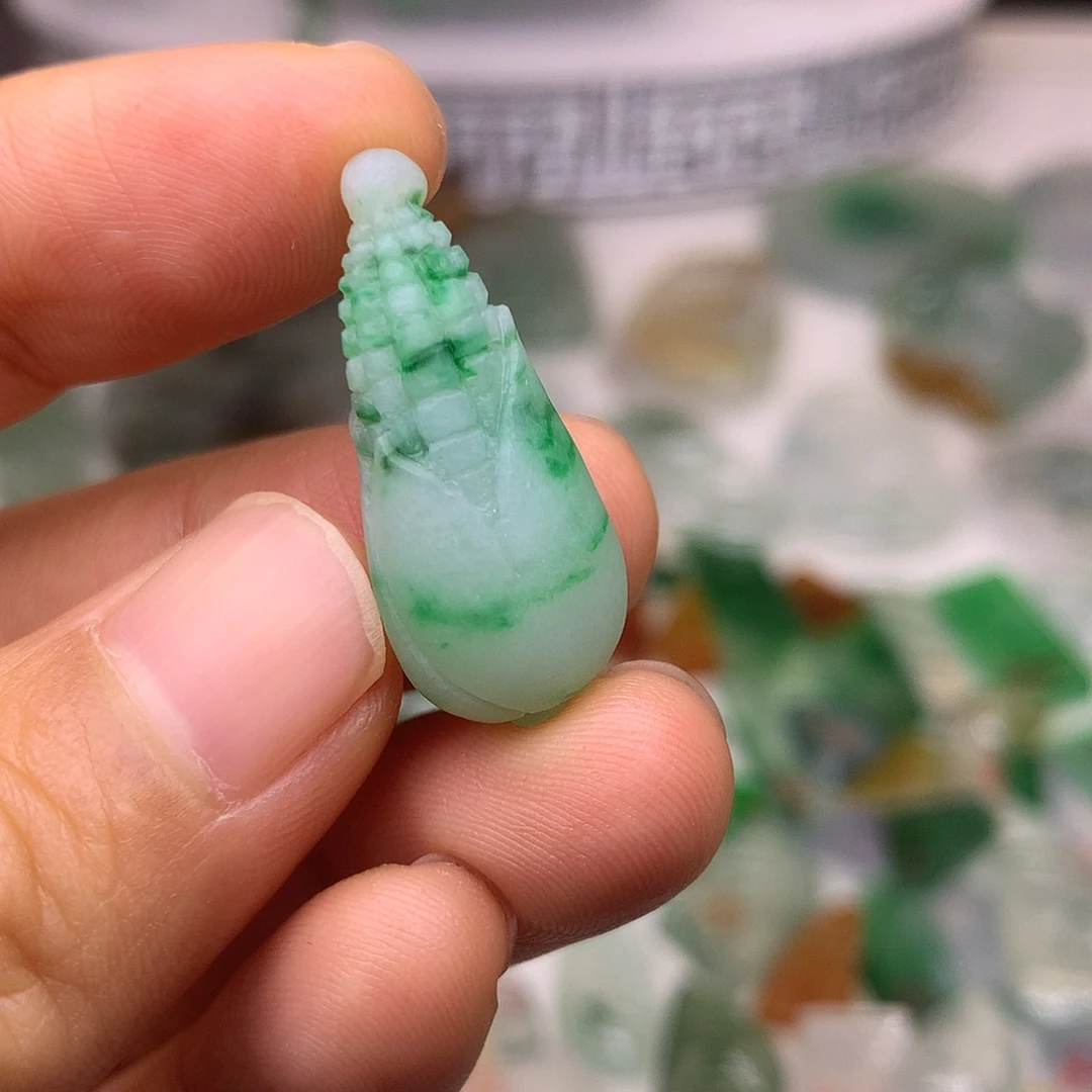 定制翡翠未镶嵌天然翡翠定制