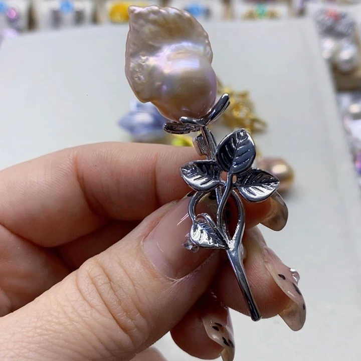 颈饰银S925镶嵌淡水珍珠