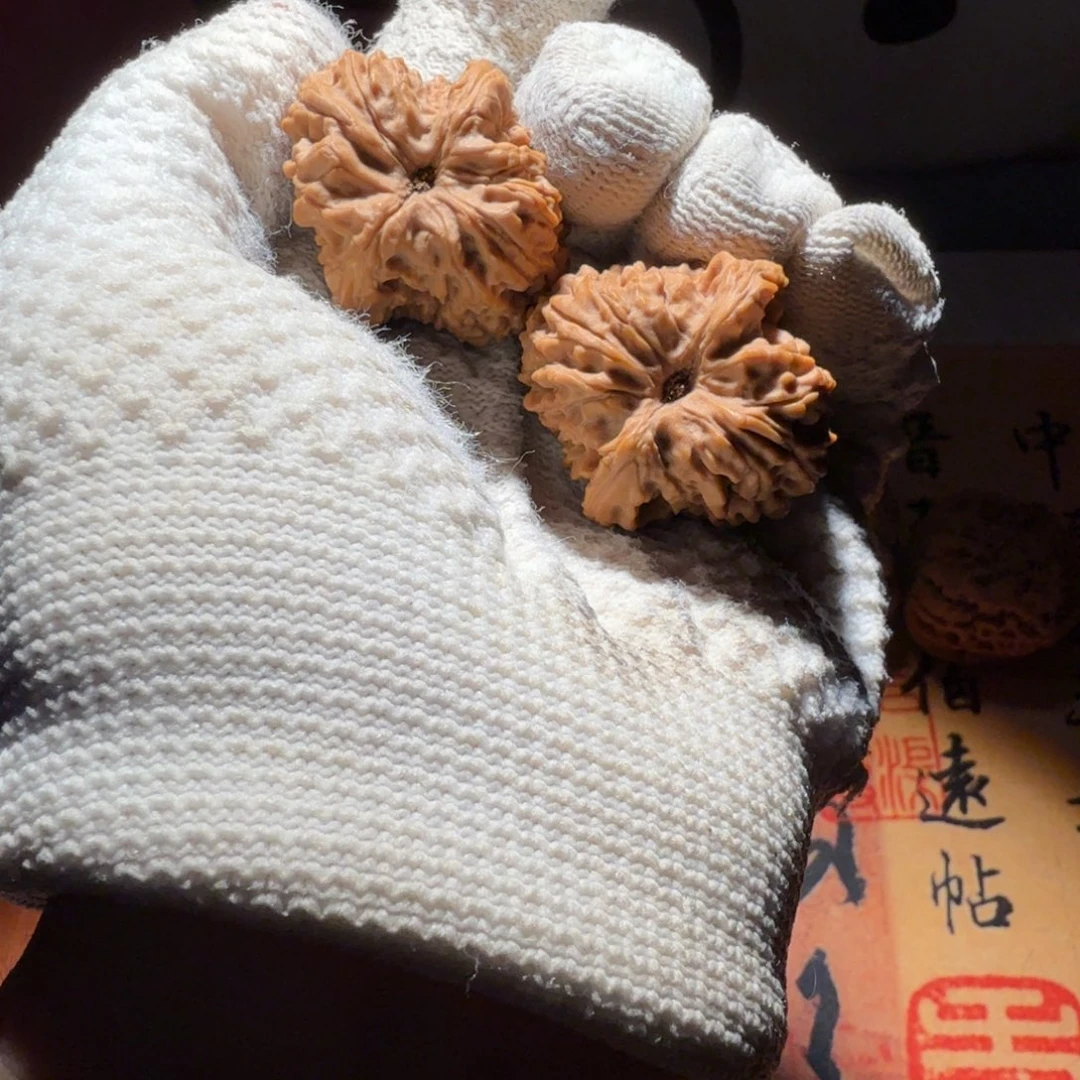 小***民文玩核桃吊坠33南疆石