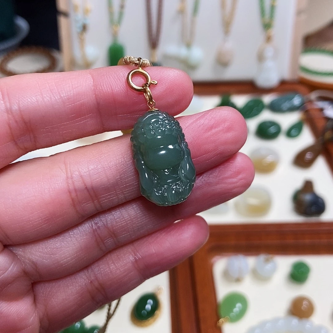 和田玉18K金镶嵌颈饰