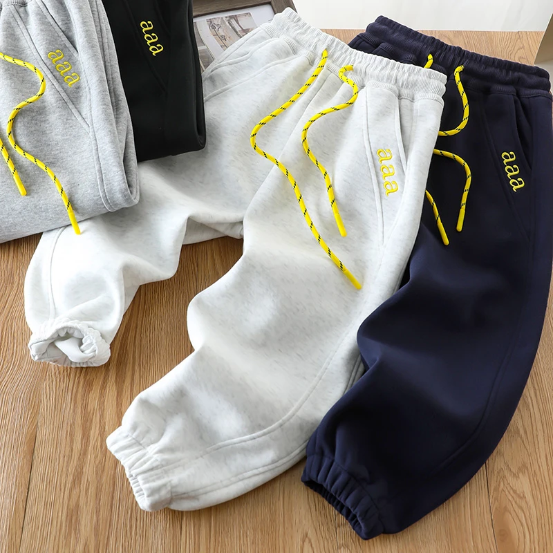 2025年男童春秋款休闲卫裤中大童运动裤男孩百搭裤子儿童束脚长裤