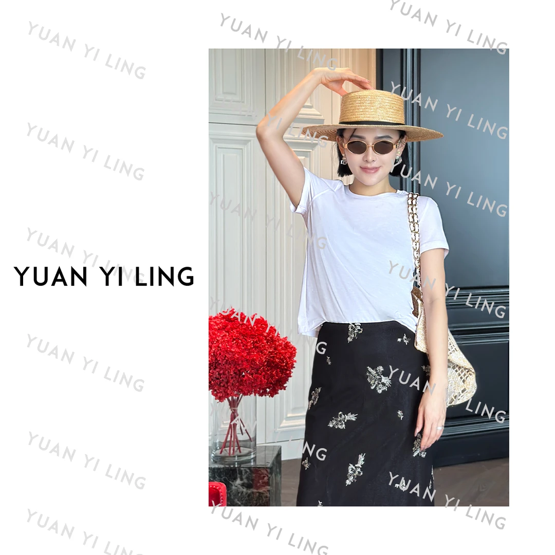 袁艺灵【博主自留】25春夏上新款 刺绣徽章简约百搭圆领女装短袖t恤