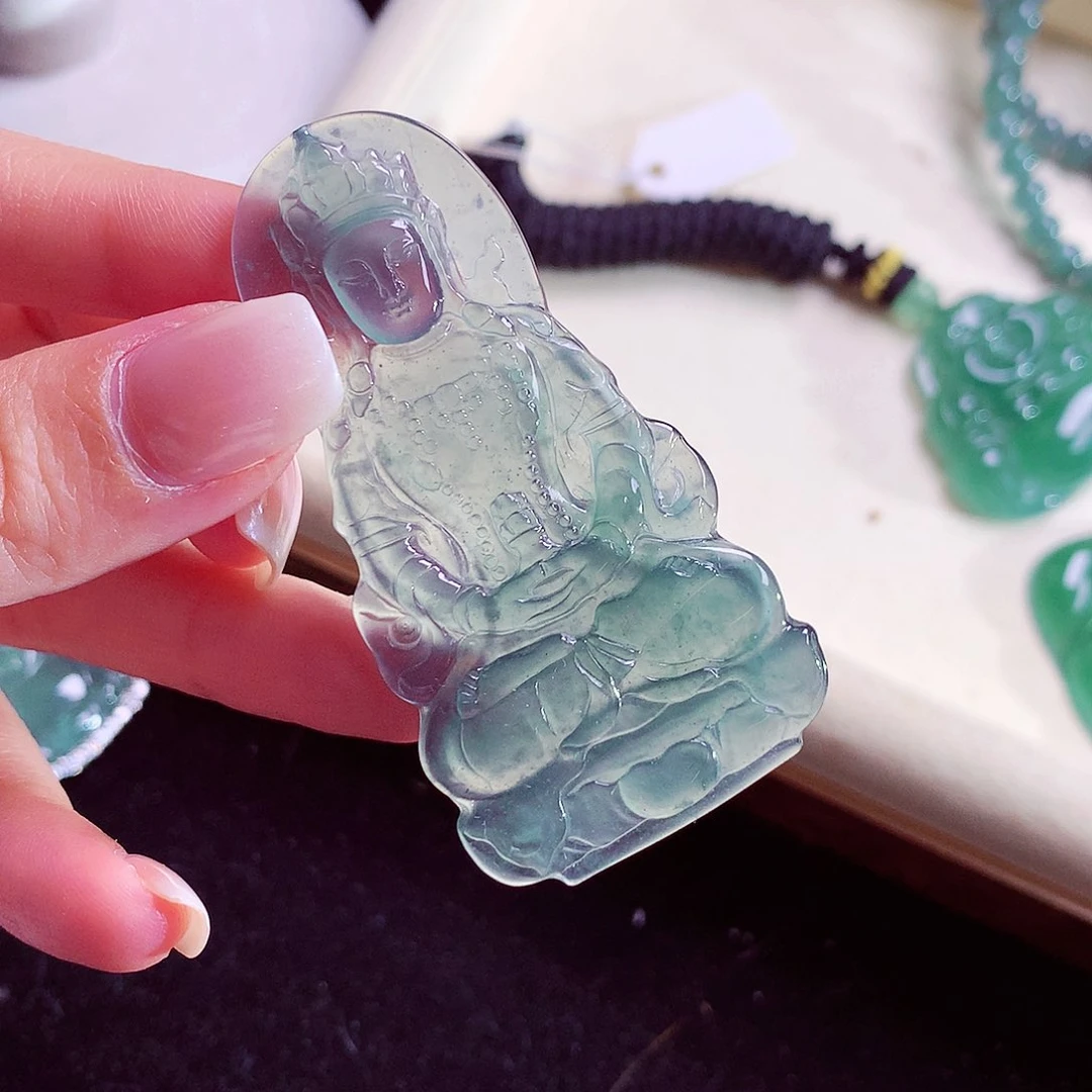 颈饰未镶嵌翡翠天然