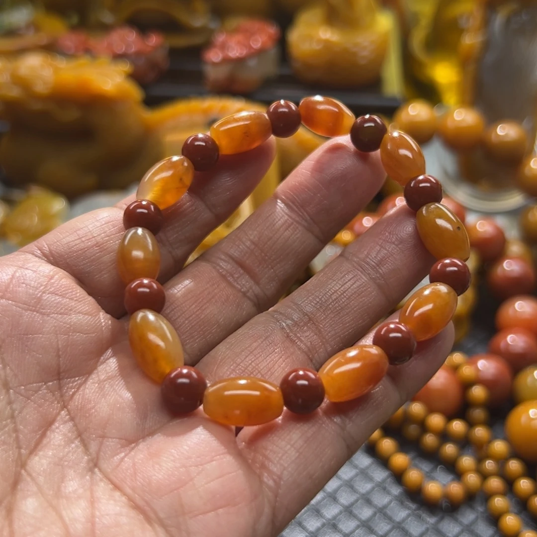 石英质玉未镶嵌颈饰