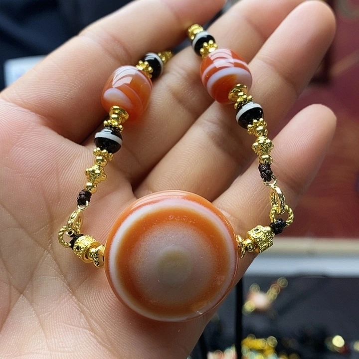 玛瑙/玉髓合金颈饰