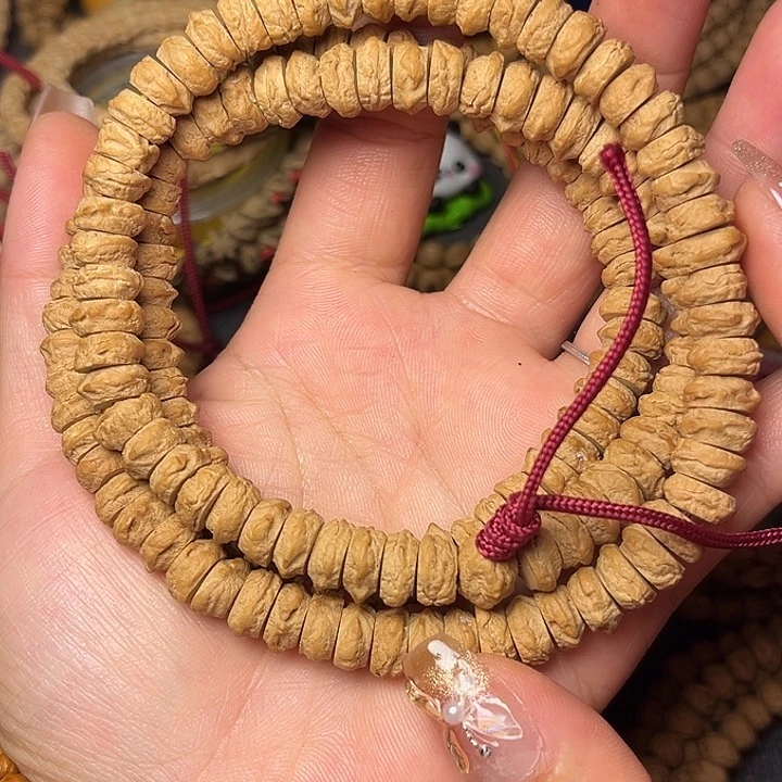 无***彩柏香籽/百香籽吊坠