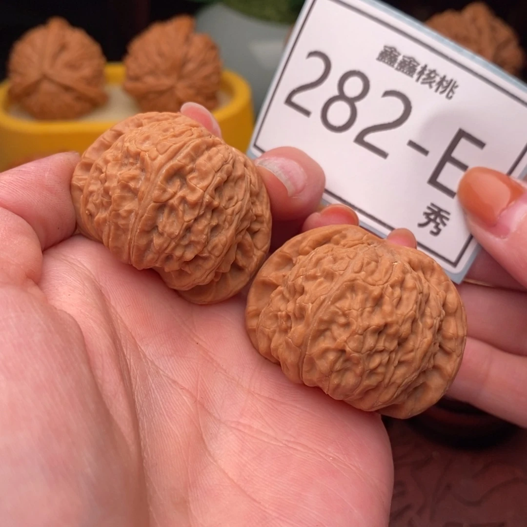 文玩核桃把件白狮39