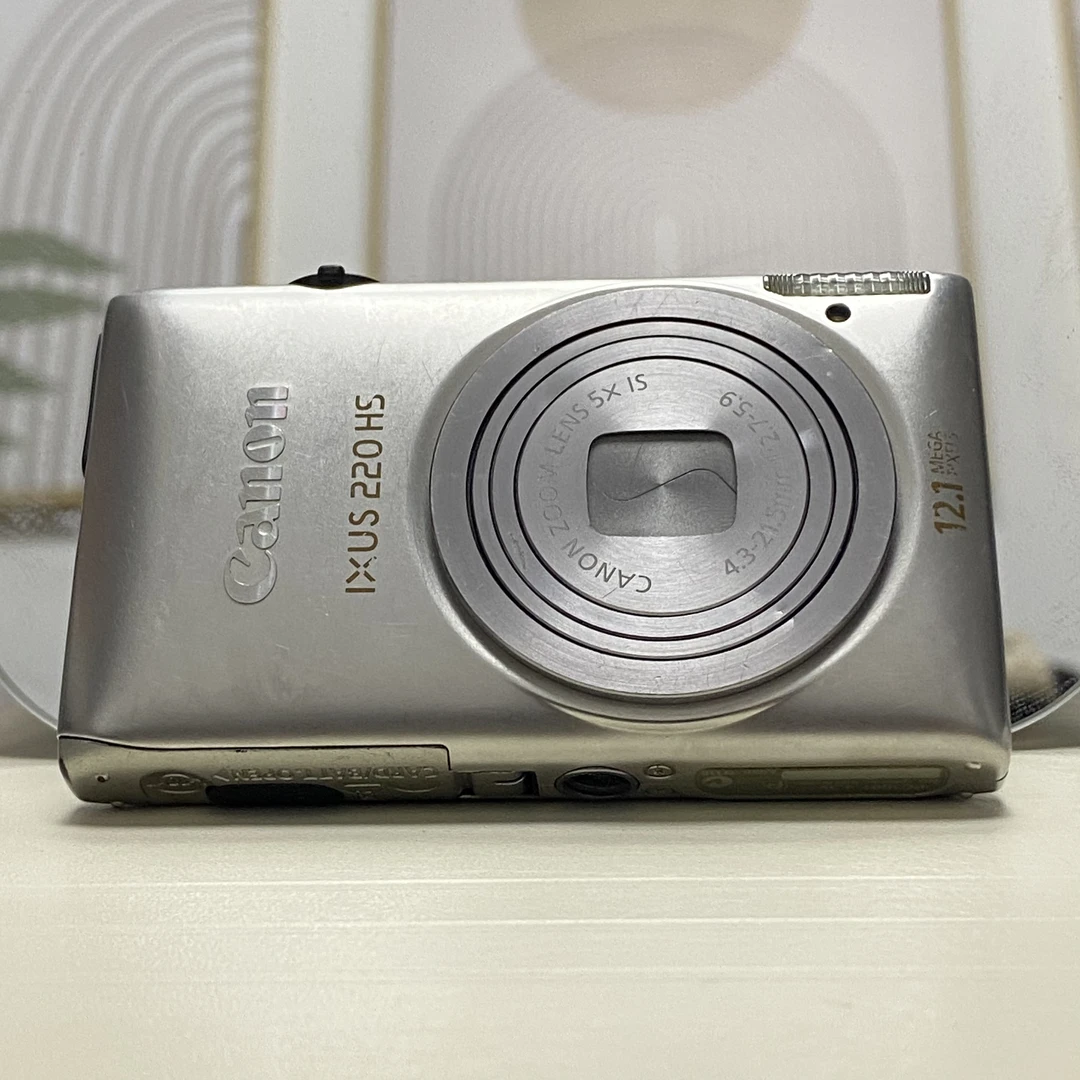 9新 Canon/佳能 佳能ixus220 1210万像素冷白皮 中文带实况