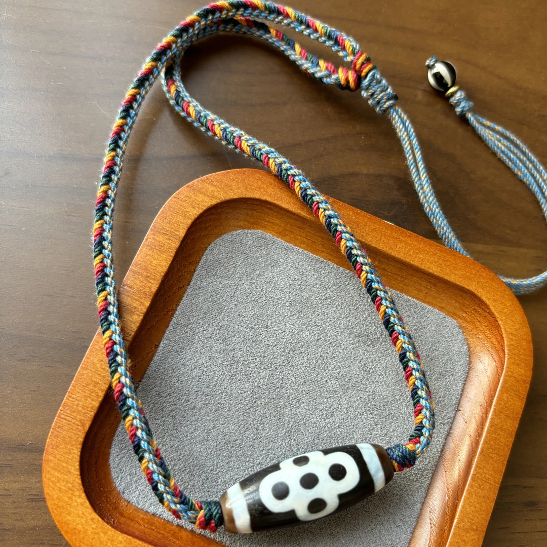 五闪玛瑙锁骨链藏式潮流文玩款原创设计 尺寸39x13mm