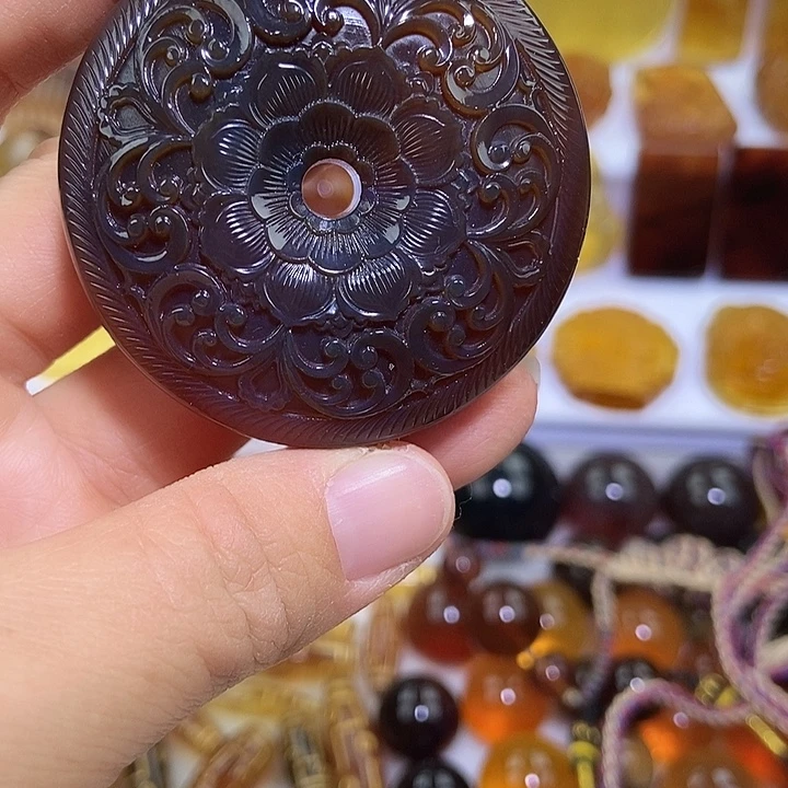 琥珀未镶嵌吊坠(不含链)天然缅甸琥珀棕色血花开富贵