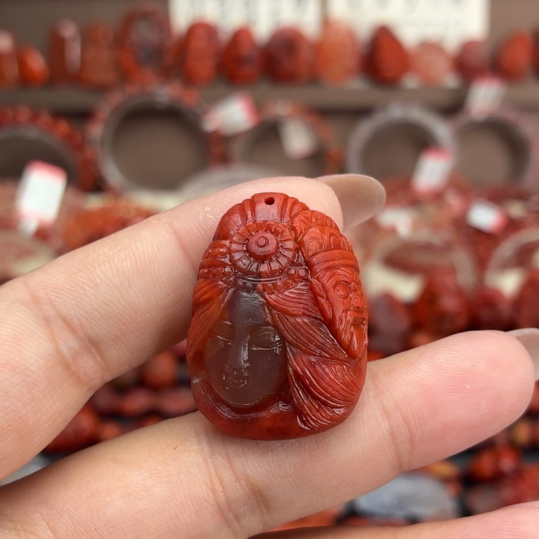 南红玛瑙未镶嵌颈饰扎基拉姆吊坠