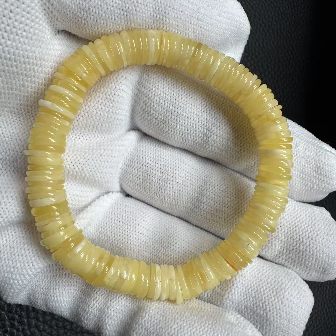 尺寸8.5mm左右蜜蜡药片单圈一条《小鱼文玩》958号