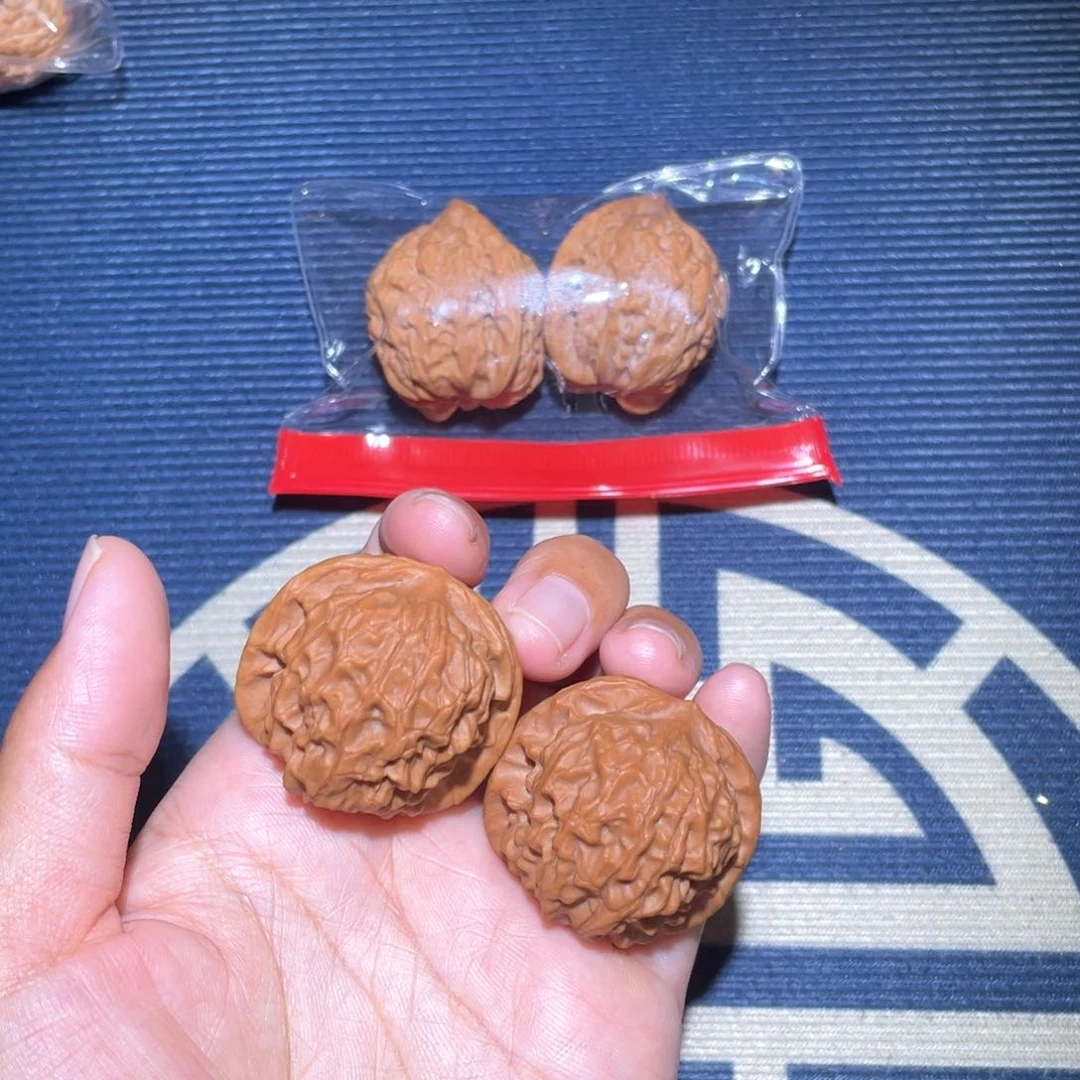 文玩核桃吊坠石门元宝37