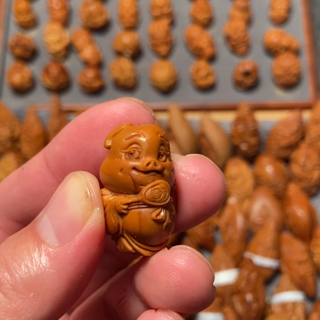 橄榄核手串/手链如意猪