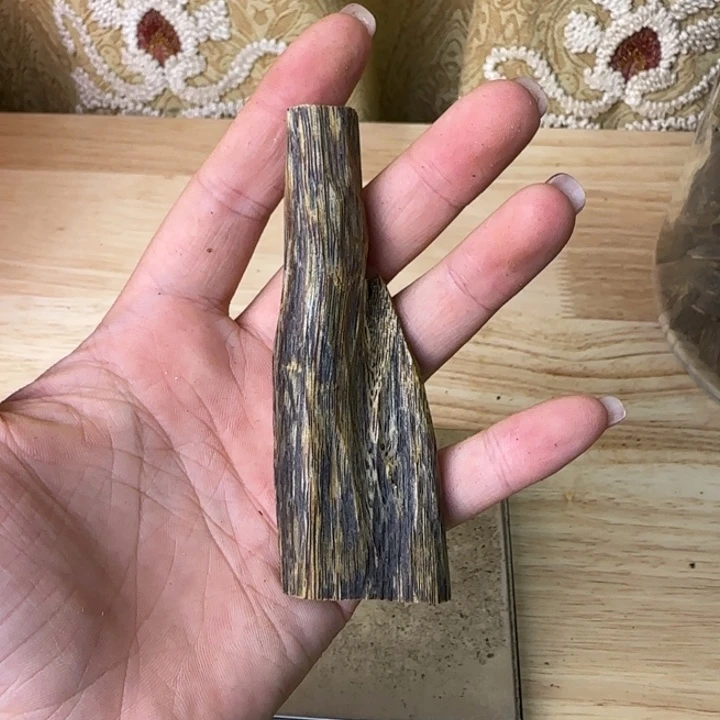 沉香沉香碎屑白棋料子