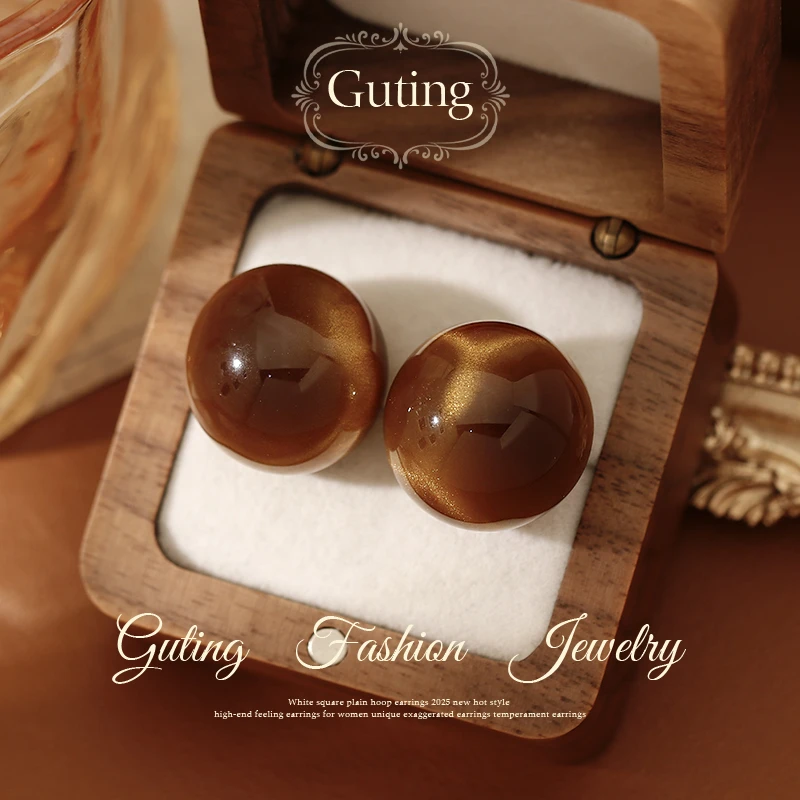 铜合金耳饰 22187圆球耳钉女耳饰轻奢高级感气质大气耳环巨好看