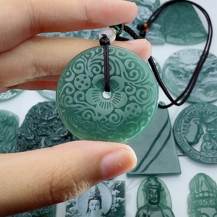 翡翠未镶嵌颈饰多样性发货天然A货翡翠