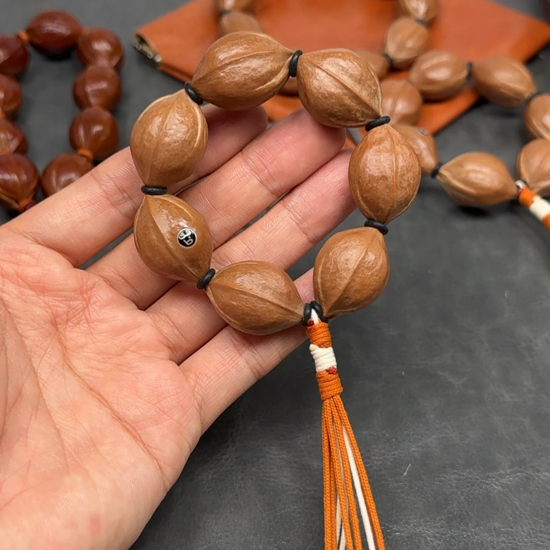 橄榄核手串1.9✖️2.8七颗手捻