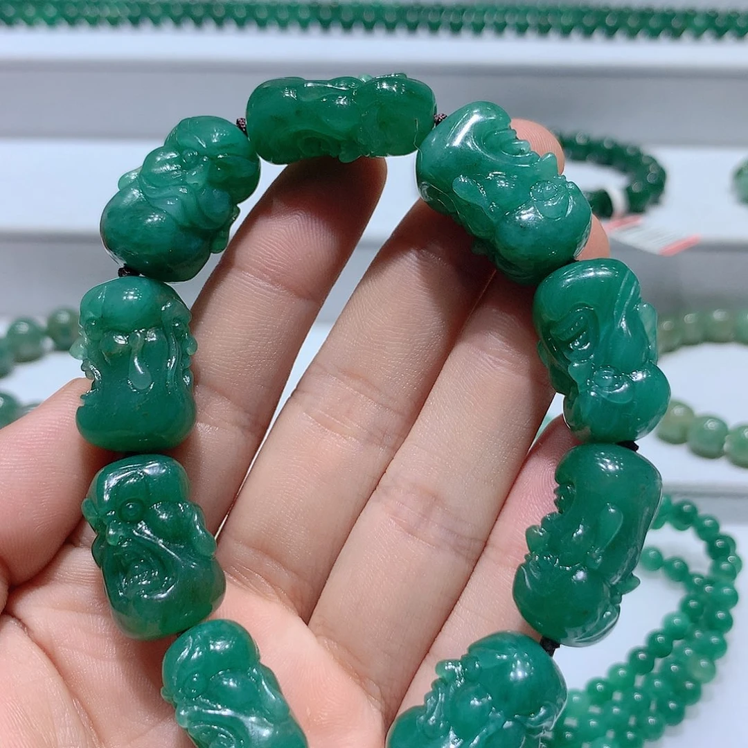 独山玉未镶嵌手串书**石