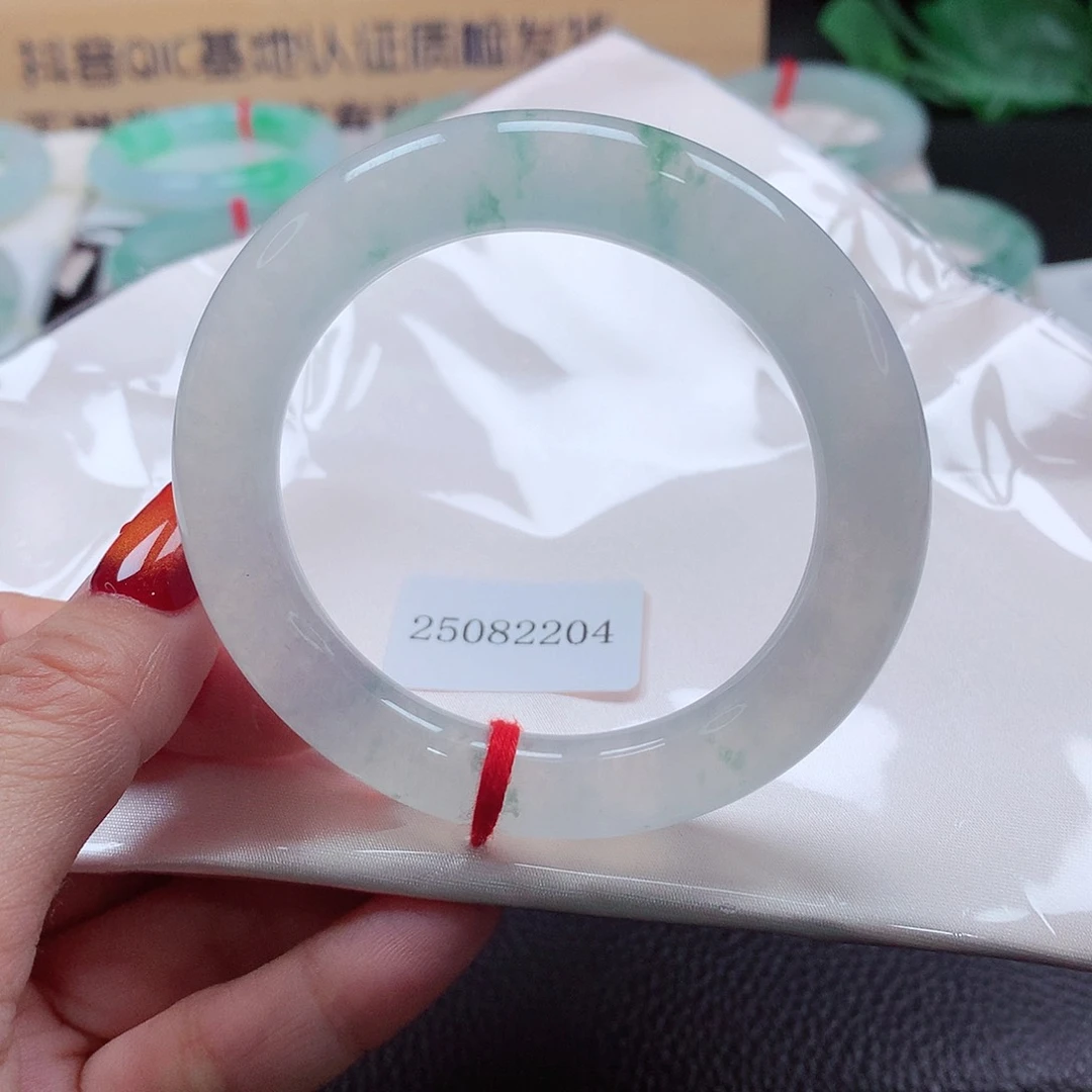 未镶嵌手镯（圆镯）翡翠天然A货翡翠手镯，85号