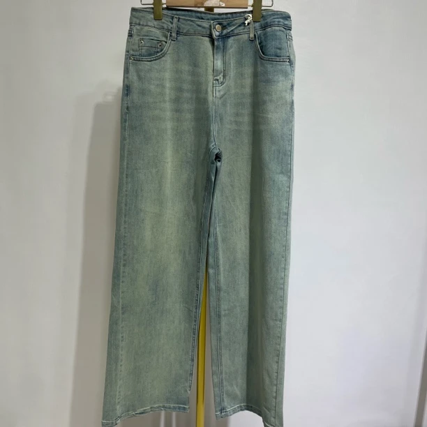 Z813款四季款女装牛仔裤