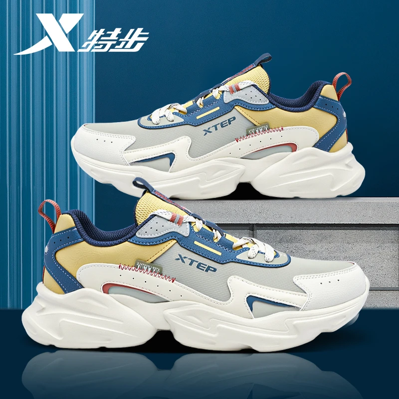 特步男鞋老爹鞋秋冬新款皮面防水轻便休闲鞋耐磨减震运动跑步鞋男