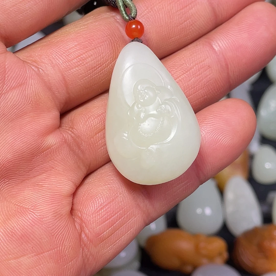 *****和田玉未镶嵌颈饰吊坠