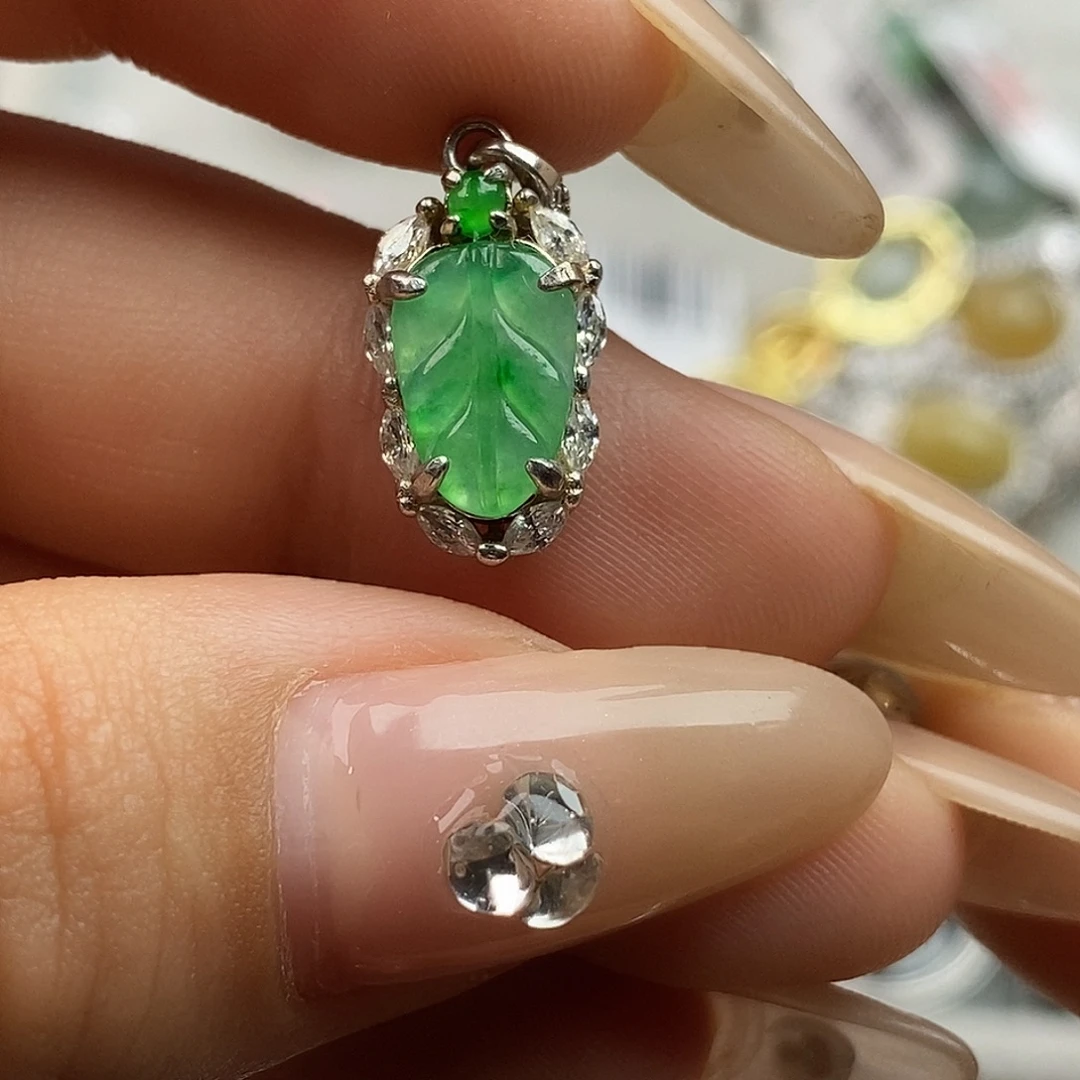 翡翠未镶嵌戒指翡翠