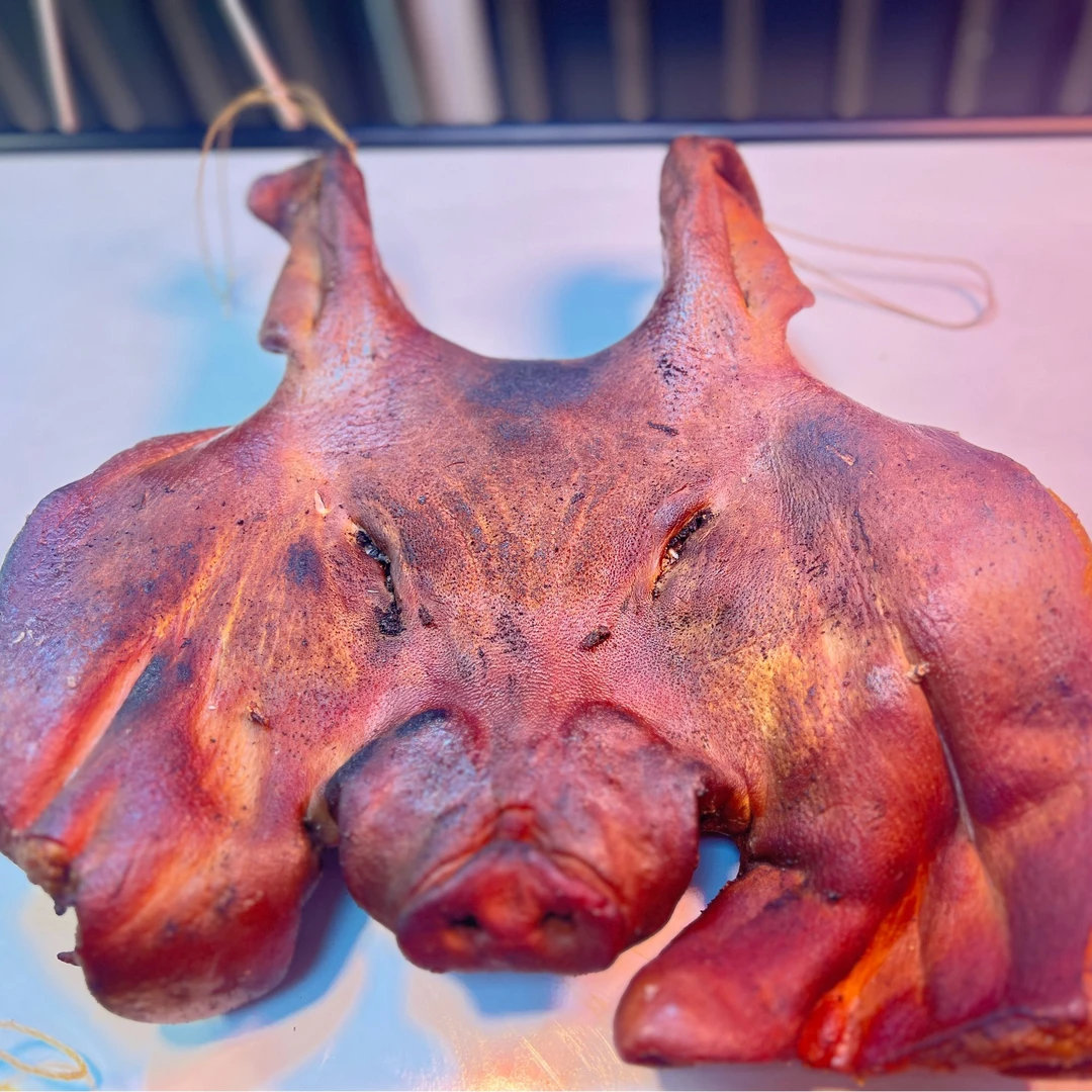 藏香猪头肉（柴火烟熏）
