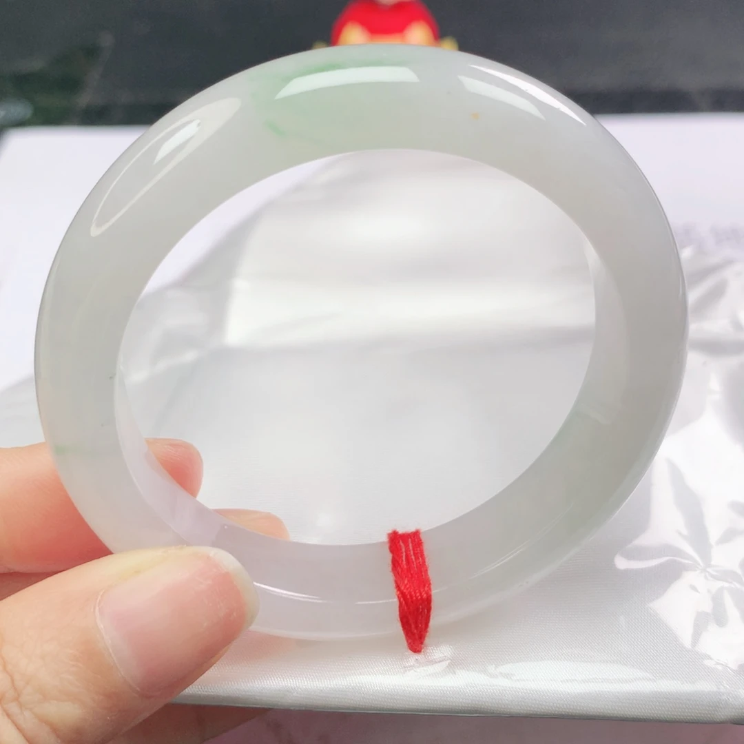 翡翠未镶嵌手镯正