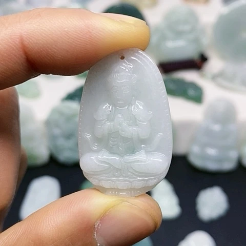 翡翠颈饰未镶嵌吊坠