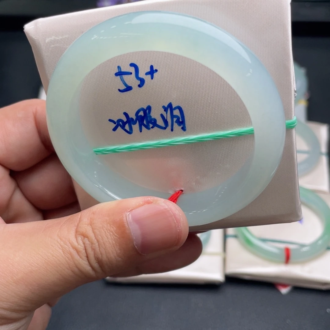 翡翠未镶嵌手镯翡翠手镯30