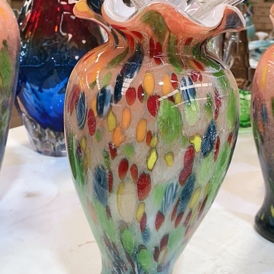 琉璃花瓶高38厘米口径6厘米