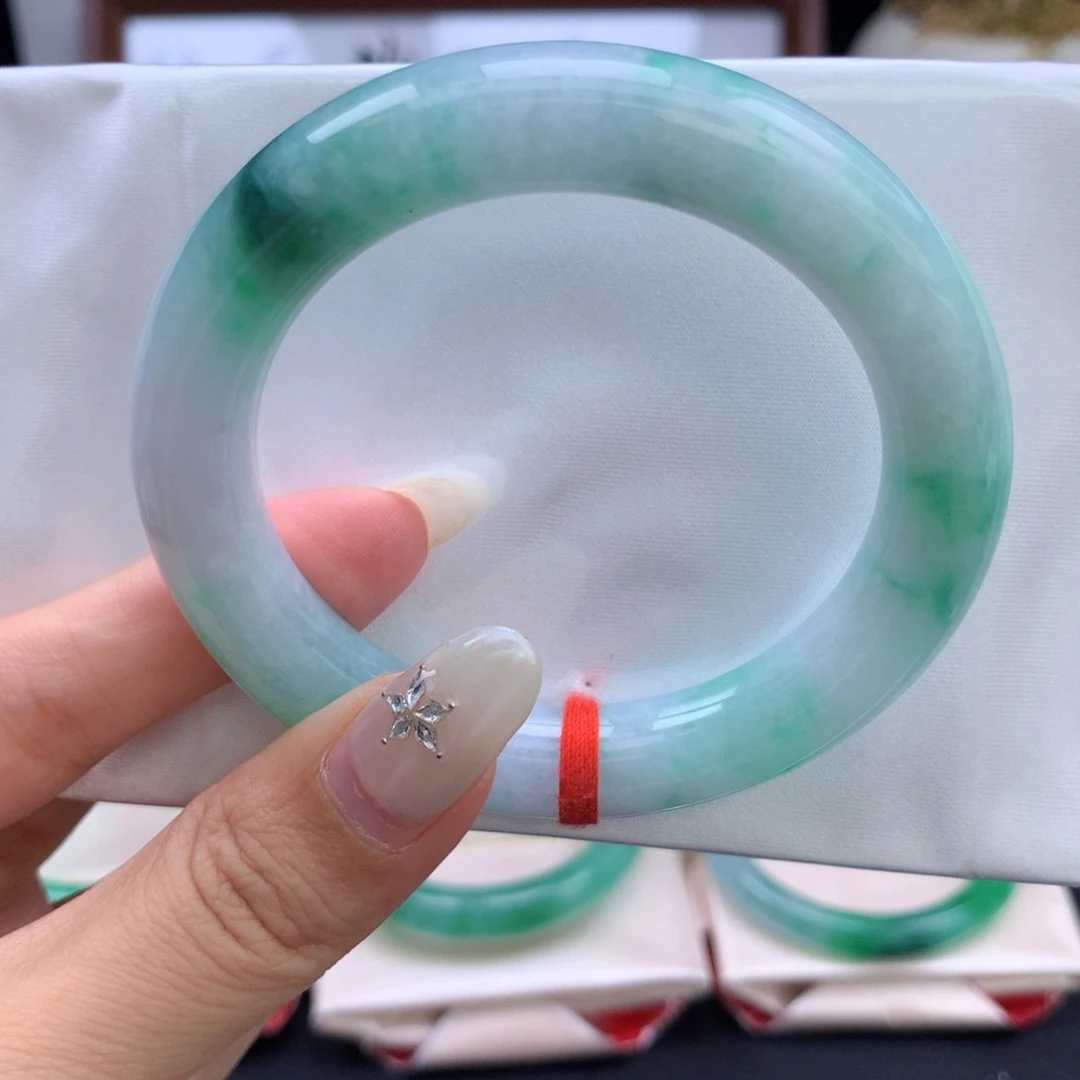 翡翠未镶嵌手镯飘花胖圆07号