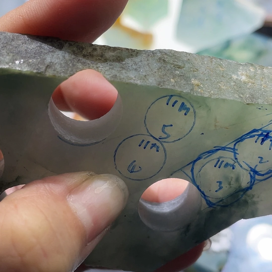 定制翡翠未镶嵌骑****灯珠子