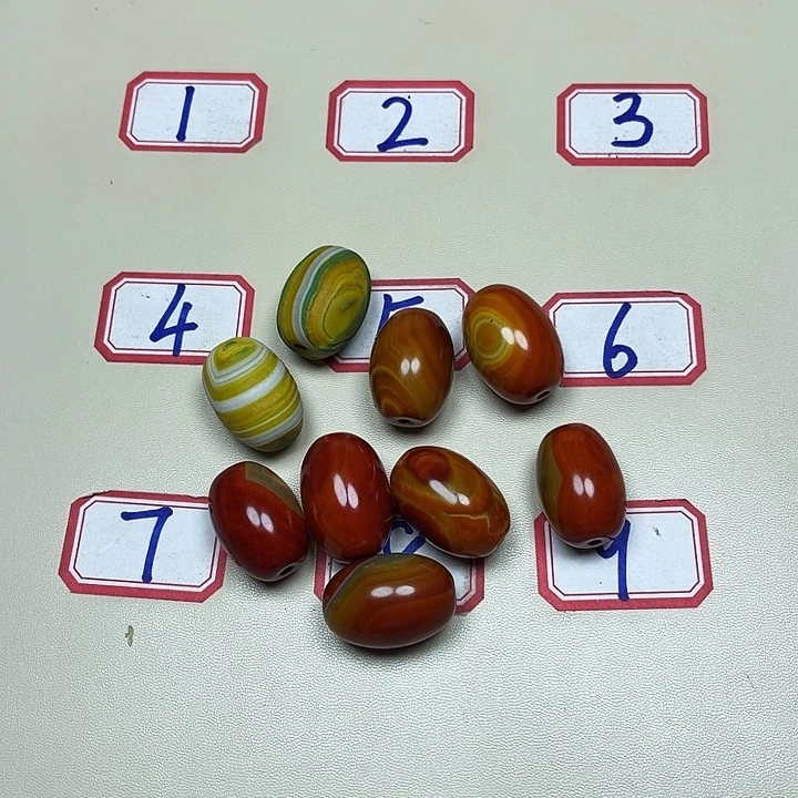 过***己未镶嵌颈饰玛瑙/玉髓