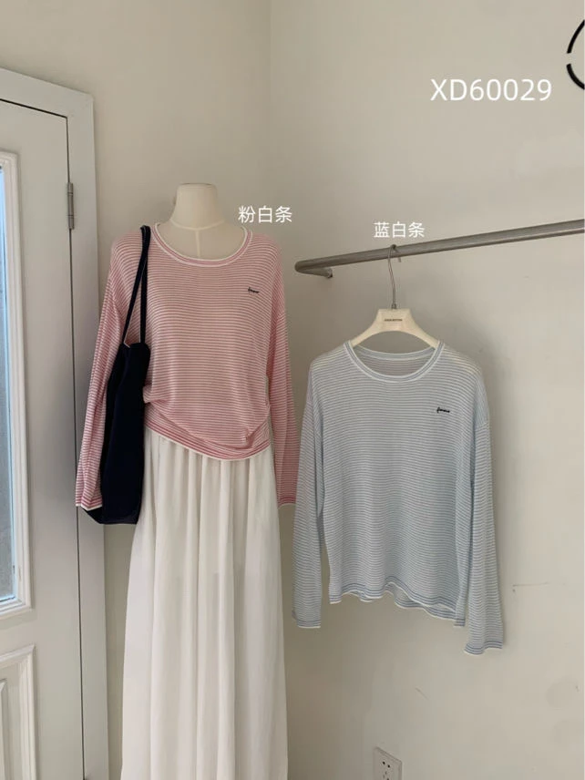 JUNXI（60029#）韩系条纹字母刺绣慵懒感薄款针织衫
