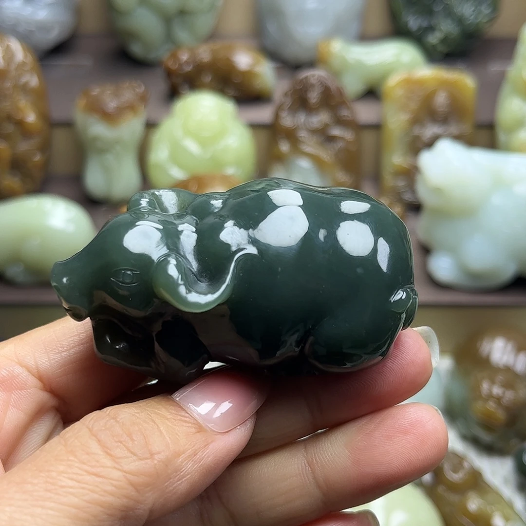 和田玉未镶嵌挂件