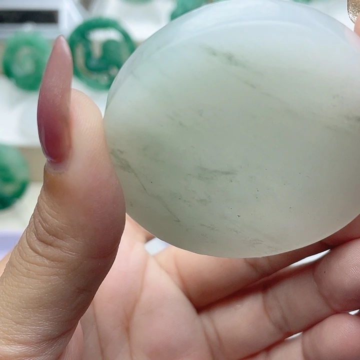 颈饰未镶嵌石英质玉陈*龙