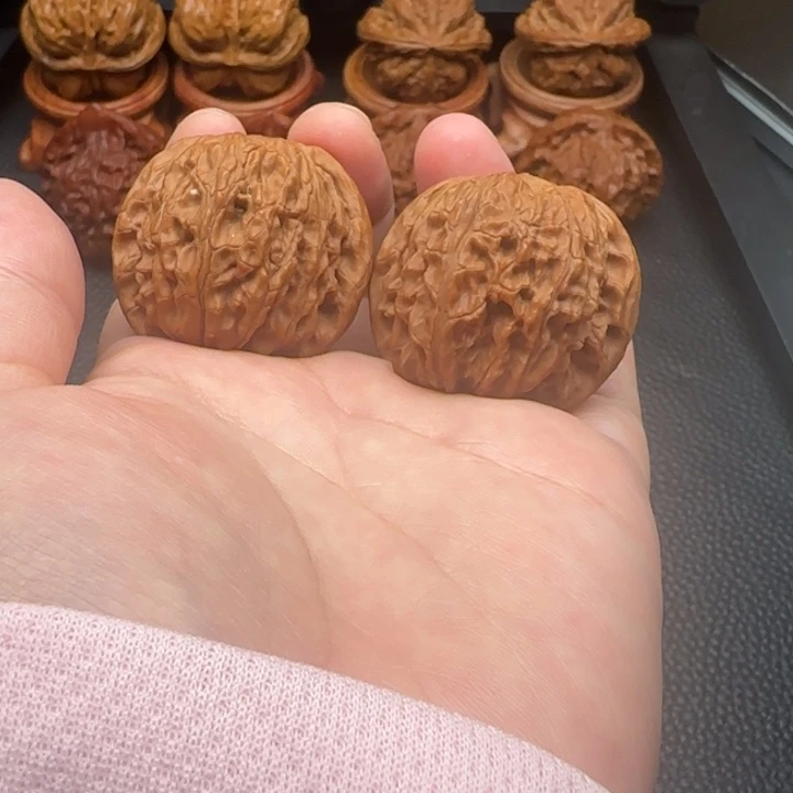 文玩核桃把件磨盘，全品无修，精品配对