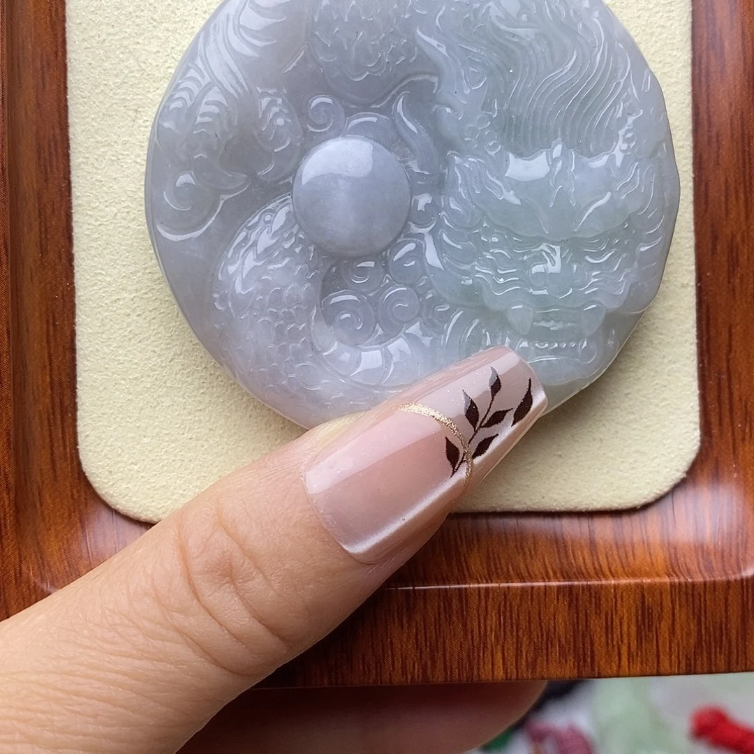 颈饰未镶嵌翡翠龙牌挂件