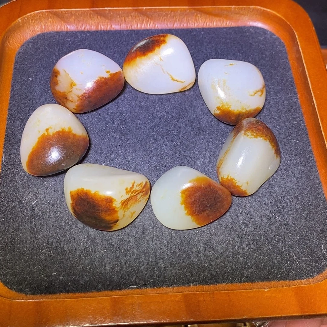 和田玉未镶嵌手串