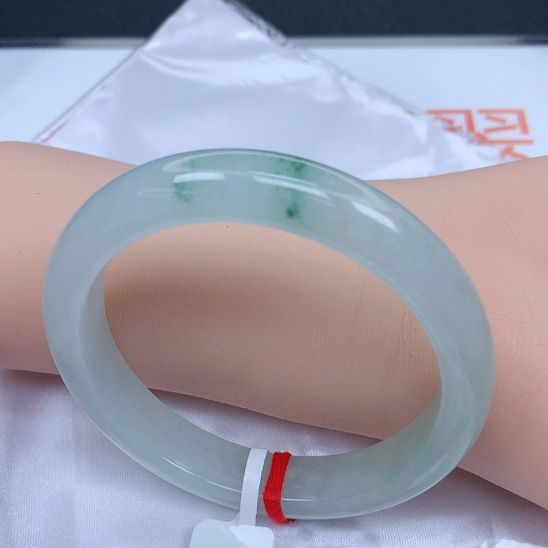 【闪购商品】未镶嵌手镯翡翠，57