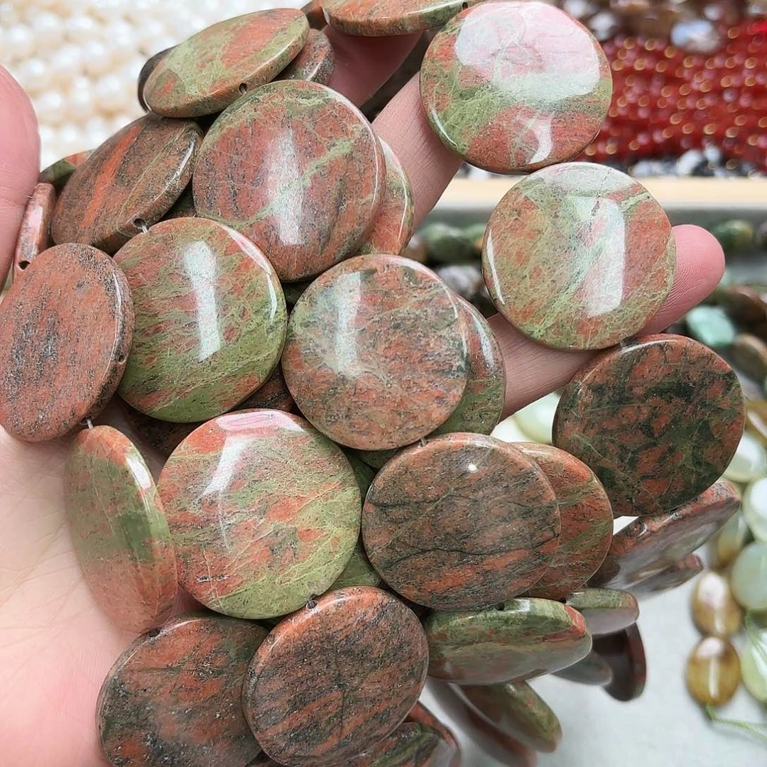 玛瑙/玉髓未镶嵌珠宝半成品卡 34花绿大圆饼一条